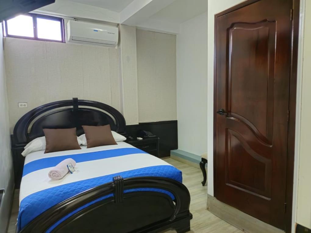 Flightless Cormorant Hotel Puerto Ayora  Ngoại thất bức ảnh