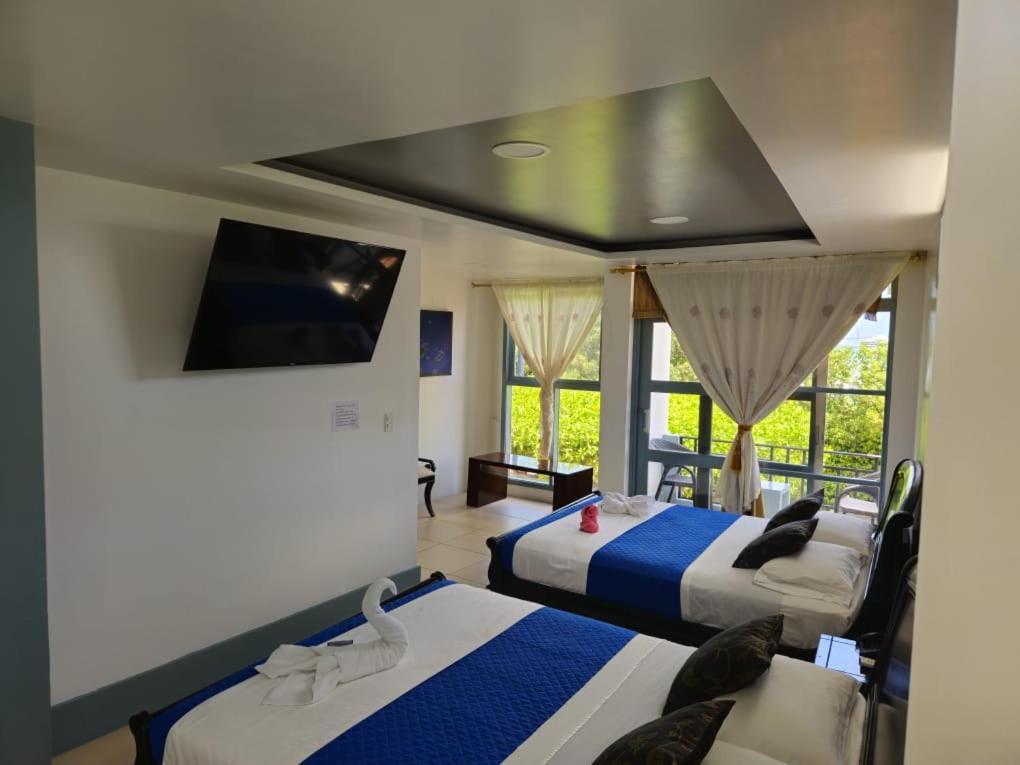 Flightless Cormorant Hotel Puerto Ayora  Ngoại thất bức ảnh