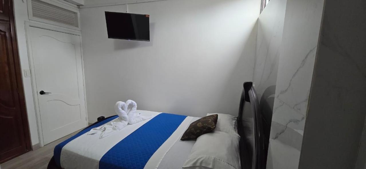 Flightless Cormorant Hotel Puerto Ayora  Ngoại thất bức ảnh